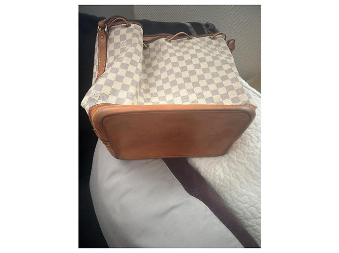 Noe Borsa Louis Vuitton Grand Noé Damier Azur Beige - vista 3