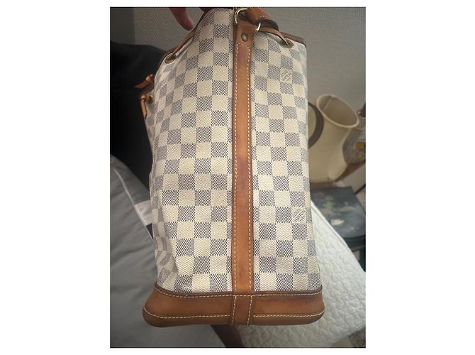 Noe Borsa Louis Vuitton Grand Noé Damier Azur Beige - vista 4