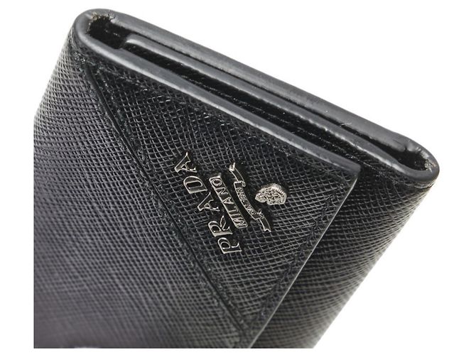 Llave de cuero Saffiano negro con logo de Prada - vista 7