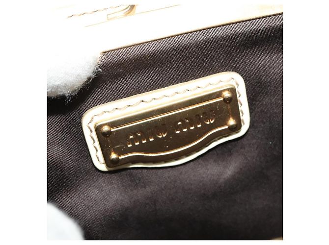 Borsa a Spalla Miu Miu in Pelle Bianca e Oro Auth 140643 Bianco D'oro - vista 19