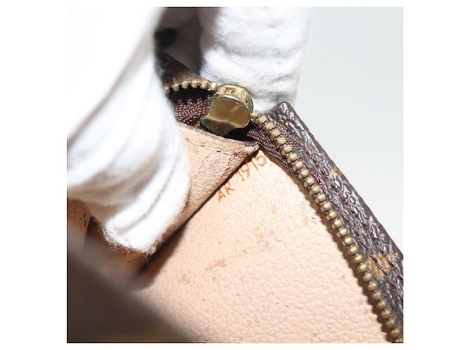 Bucket LOUIS VUITTON Monogramma Secchiello GM Pochette Accessorio LV Auth 139629 - vista 12