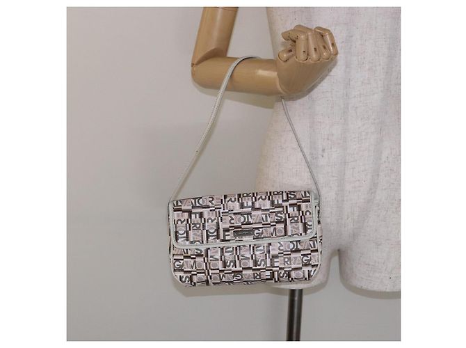 Pochette Accessorio Salvatore Ferragamo PVC Beige Argento Auth BA5509 - vista 21