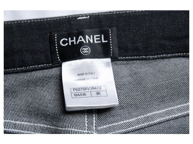 Chanel, jeans negros con estampado floral cortado a láser - vista 7