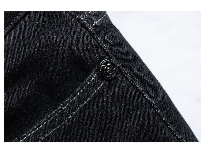 Chanel, jeans negros con estampado floral cortado a láser - vista 8