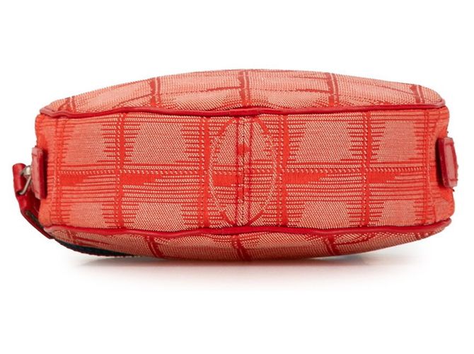 Pochette Coco Mark della nuova linea di viaggio Chanel Rosso - vista 3