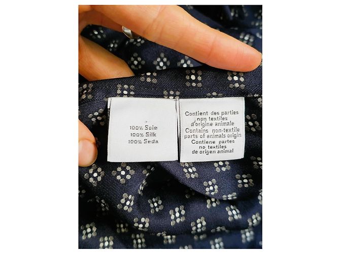 Camicia Hermès da uomo, realizzata in 100% seta di altissima qualità, Made in France. - vista 4