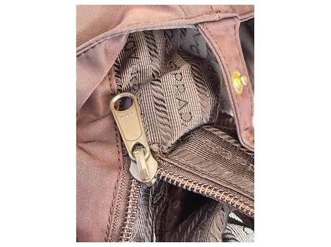 Tote Borsa Prada con catena in nylon Marrone - vista 13