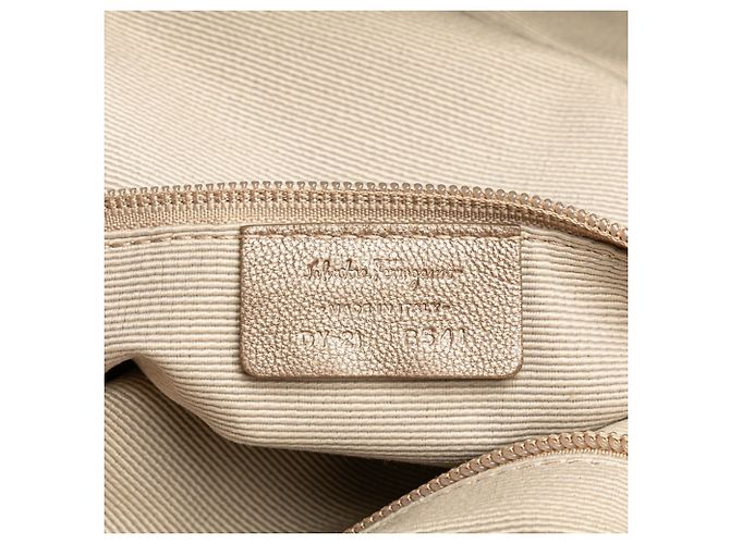 Borsa Tote Vara Ribbon di Salvatore Ferragamo - vista 10