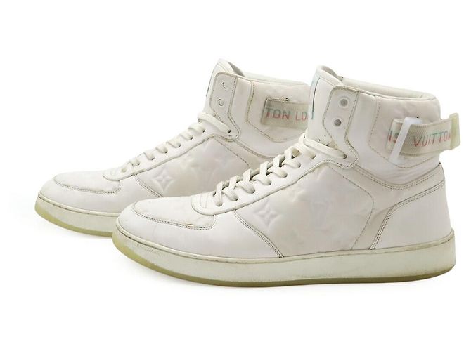 Sneakers Alte Monogram Emboss della Linea Rivoli Louis Vuitton Rosa Bianco Blu chiaro - vista 2