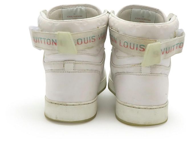 Sneakers Alte Monogram Emboss della Linea Rivoli Louis Vuitton Rosa Bianco Blu chiaro - vista 3
