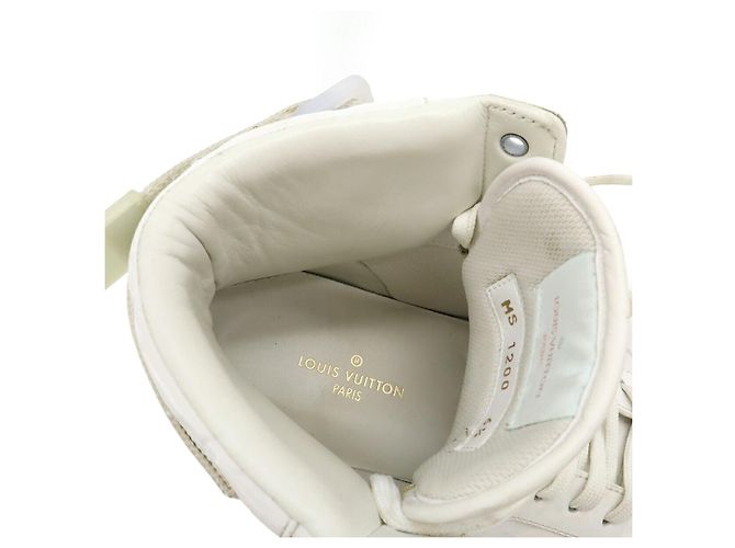 Sneakers Alte Monogram Emboss della Linea Rivoli Louis Vuitton Rosa Bianco Blu chiaro - vista 9