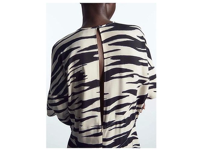Vestido midi Cos negro y ecru de viscosa Blanco roto - vista 7
