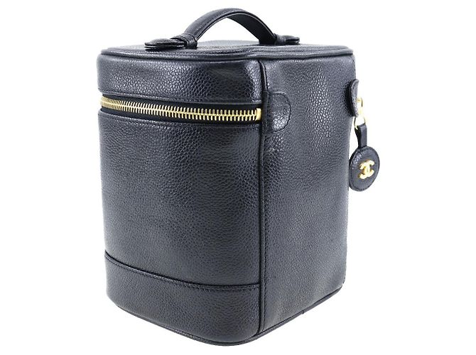 Timeless Beauty case vintage senza tempo Chanel in caviar alto - vista 3