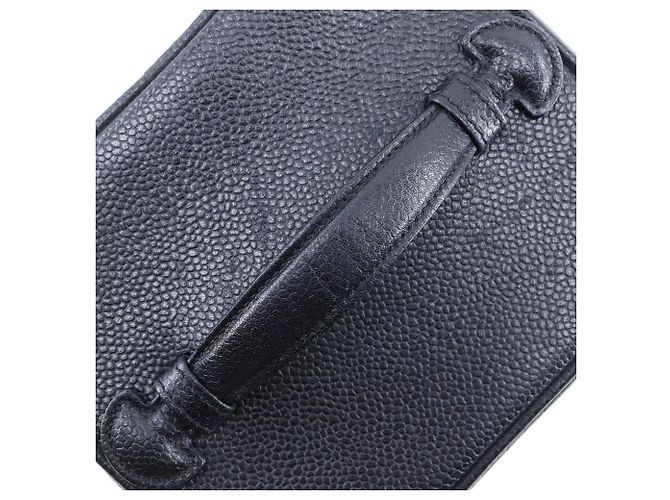 Timeless Beauty case vintage senza tempo Chanel in caviar alto - vista 6