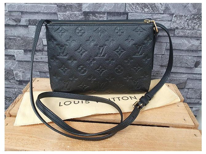 Metis Louis Vuitton Pelle Empreinte Twice Nera Nero - vista 4