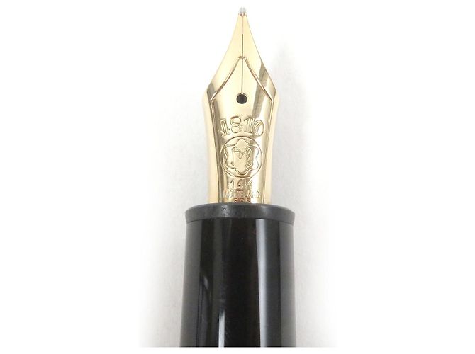 Pluma Montblanc Meisterstück Negro Dorado - vista 5