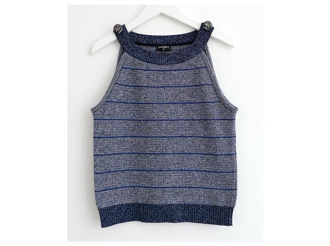 Chanel Primavera 2017 Top in Maglia a Righe Blu Navy e Argento con Bottone CC - vista 2