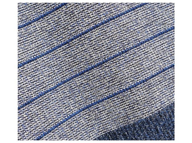 Chanel Primavera 2017 Top in Maglia a Righe Blu Navy e Argento con Bottone CC - vista 3