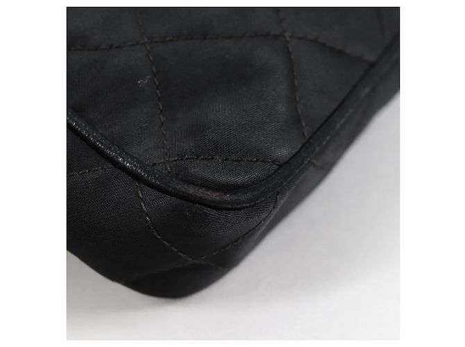 CHANEL Borsa in Vita Matelassé Satin Nero Oro CC Auth 141135V D'oro - vista 12
