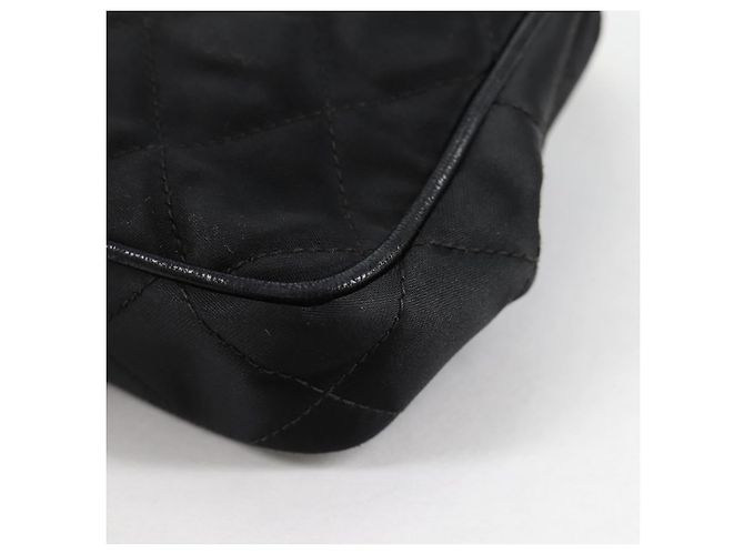 CHANEL Borsa in Vita Matelassé Satin Nero Oro CC Auth 141135V D'oro - vista 15