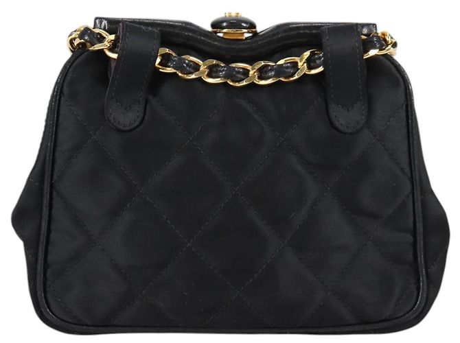 CHANEL Borsa in Vita Matelassé Satin Nero Oro CC Auth 141135V D'oro - vista 3