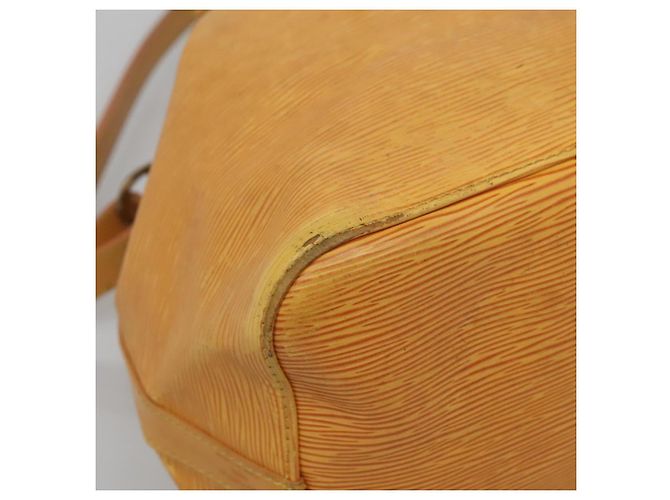 Noe LOUIS VUITTON Borsa a Spalla Petit Noé Epi Gialla M44109 LV Auth 140573 Giallo - vista 14
