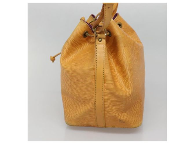 Noe LOUIS VUITTON Borsa a Spalla Petit Noé Epi Gialla M44109 LV Auth 140573 Giallo - vista 4
