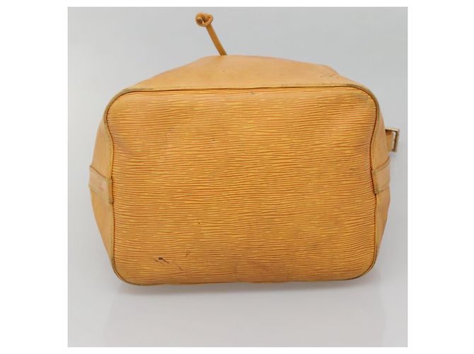 Noe LOUIS VUITTON Borsa a Spalla Petit Noé Epi Gialla M44109 LV Auth 140573 Giallo - vista 5
