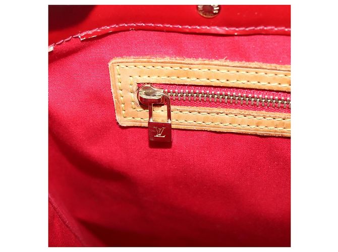 LOUIS VUITTON Monogram Vernis Reade MM Borsa a Mano Rossa M91086 LV Auth 140955 Rosso - vista 17