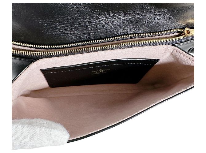 Borsa a Spalla Pochette Coussin Monogram Louis Vuitton Nero - vista 11
