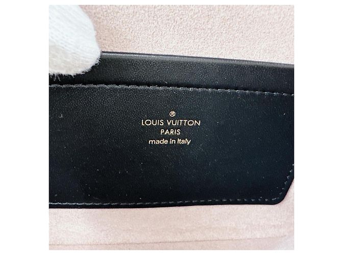 Borsa a Spalla Pochette Coussin Monogram Louis Vuitton Nero - vista 14