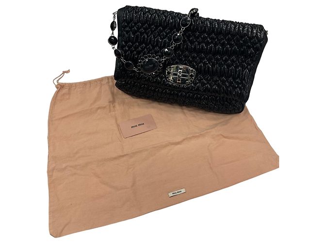 Miu Miu Matelassé Schmuck-Lackschwarz 2-Wege-Tasche - Ansicht 15