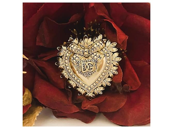 Meravigliosa spilla DOLCE & GABBANA dorata della Collezione “Devotion” D'oro - vista 2