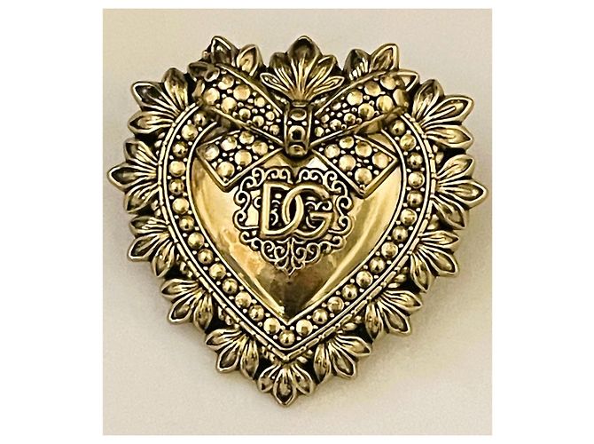 Meravigliosa spilla DOLCE & GABBANA dorata della Collezione “Devotion” D'oro - vista 9