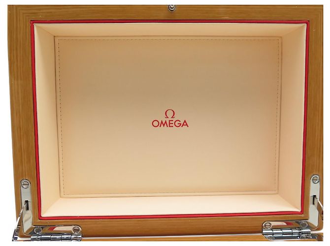 NOVO BOX PARA RELÓGIO OMEGA SEAMASTER SPEEDMASTER EM MADEIRA LACADA - vista 9