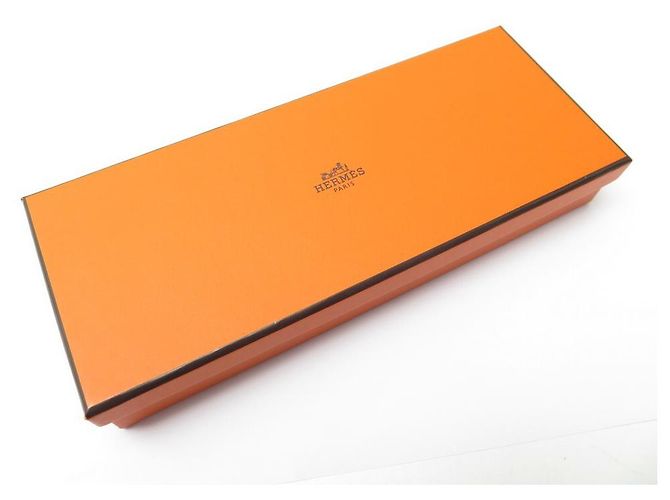 Hermès NUOVO CHARME DA BORSA HERMES GRIGRI PADDOCK FERRO DA CAVALLO IN CUOIO Rosso - vista 6