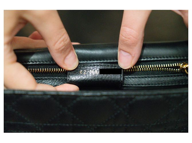 Christian Dior Borsa a Spalla Caro in Pelle Trapuntata Nera Nero - vista 8