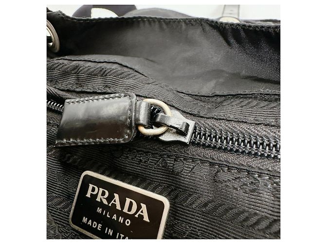 Mochila de nylon negro con logo triangular de Prada - vista 13