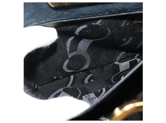 Borsa a spalla Gancini in suede nero e oro Salvatore Ferragamo Auth 140965 D'oro - vista 19