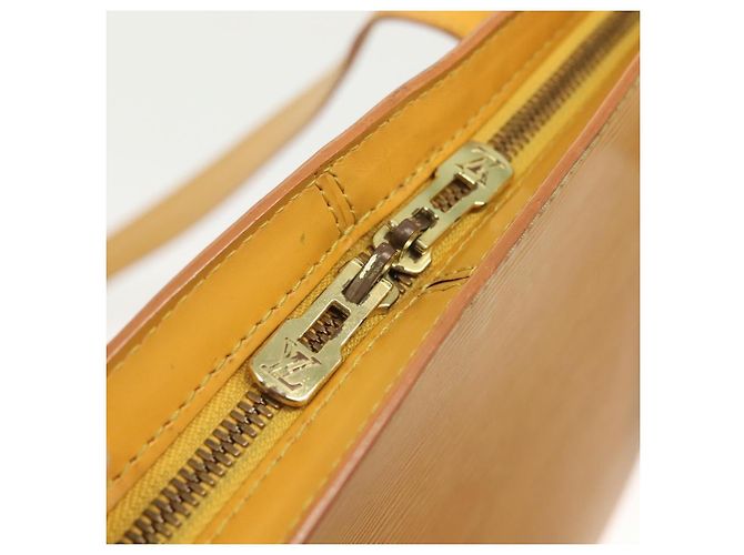 LOUIS VUITTON Sac à épaule Epi Lussac Jaune M52289 LV Auth 139926 - vue 19