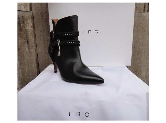 Botines Iro de cuero negro con doble hebilla - vista 3