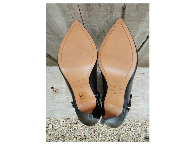Botines Iro de cuero negro con doble hebilla - vista 6