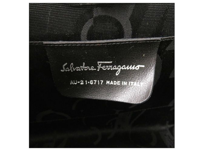 Borsa a Spalla in Alluminio Argento Gancini di Salvatore Ferragamo - view 11