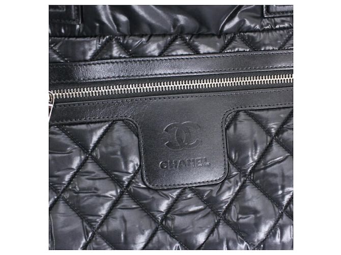 Borsa Tote Piccola Coco Cocoon PM di Chanel Nero Bordò - vista 8