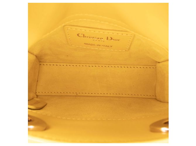Dior Amarillo Micro Piel de Cordero Cannage Lady Dior Mostaza - vista 4