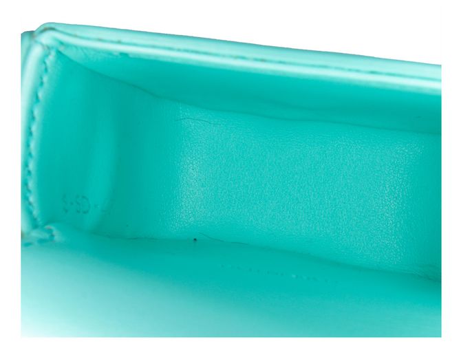 Céline Custodia per AirPods Triomphe in pelle blu Celine con tracolla Turchese - vista 4