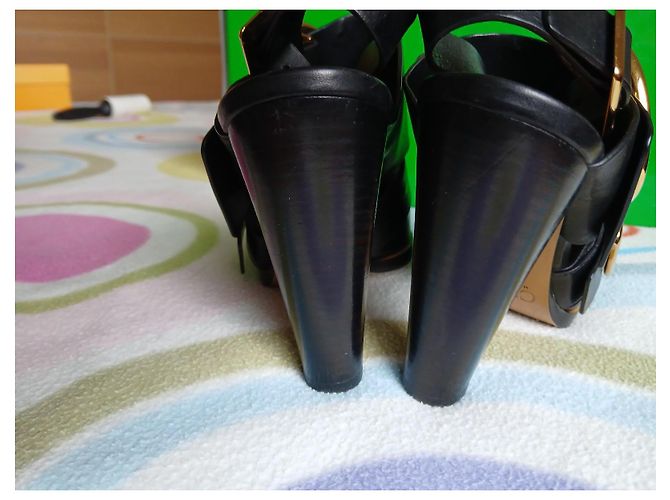 Décolleté Chloé in pelle nera con cinturino e fibbie dorate Nero - vista 6