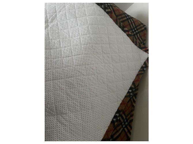Plaid Burberry Beige en acrylique - vue 5