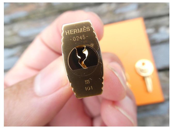 nuovo lucchetto Hermès dorato per borse Hermès Kelly, Birkin, ecc... Gold hardware - vista 3