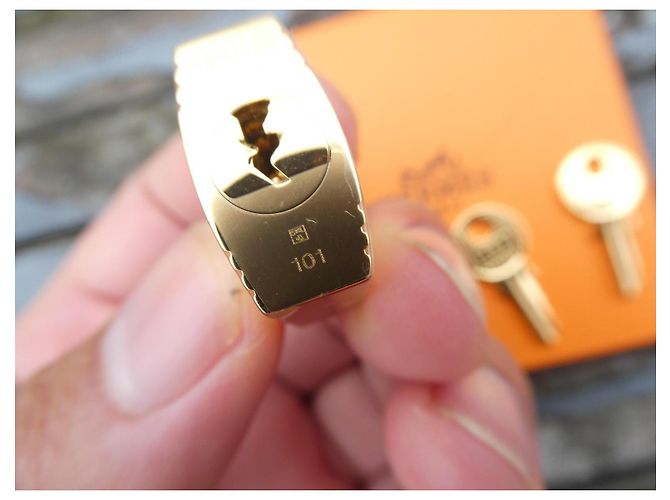 nuovo lucchetto Hermès dorato per borse Hermès Kelly, Birkin, ecc... Gold hardware - vista 4